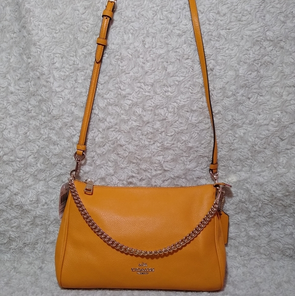 **SOLD** Coach Pebble Leather Carrie Crossbody Bag - Picture 2 of 8